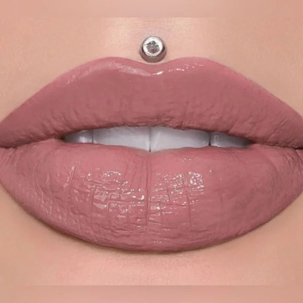 Jeffree Star Supreme Gloss - Cookie Dough Fetish - Picture 2 of 2